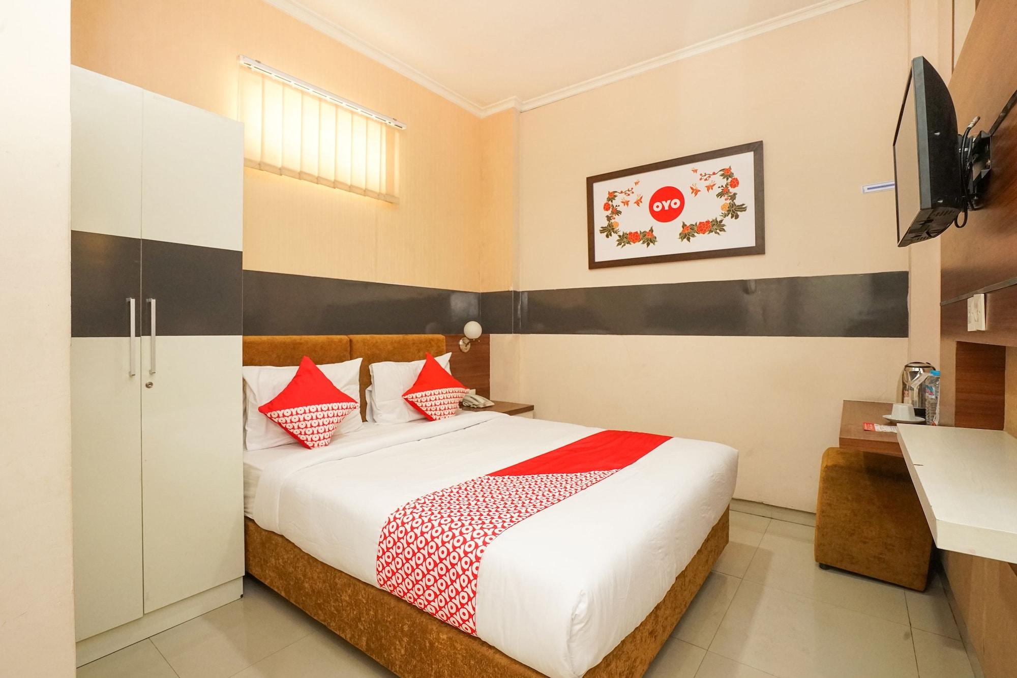 Oyo 450 Semampir Residence Surabaya Buitenkant foto